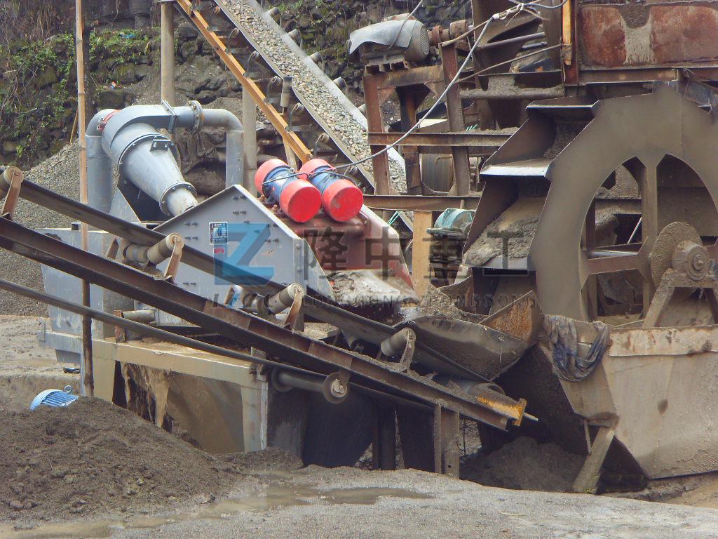 洗砂機與細（xì）砂回收機配（pèi）套生（shēng）產現場