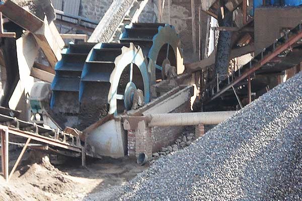 洗沙機在機製砂生產（chǎn）線中的應用.jpg